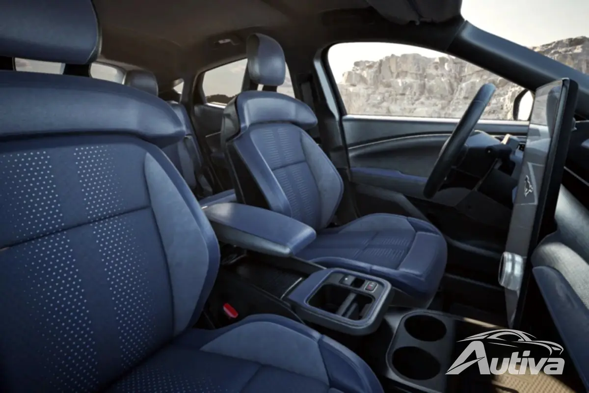 Interior del Ford Mustang Mach-E 2026 - fuente: Ford Interior del Ford Mustang Mach-E 2026 - fuente: Ford