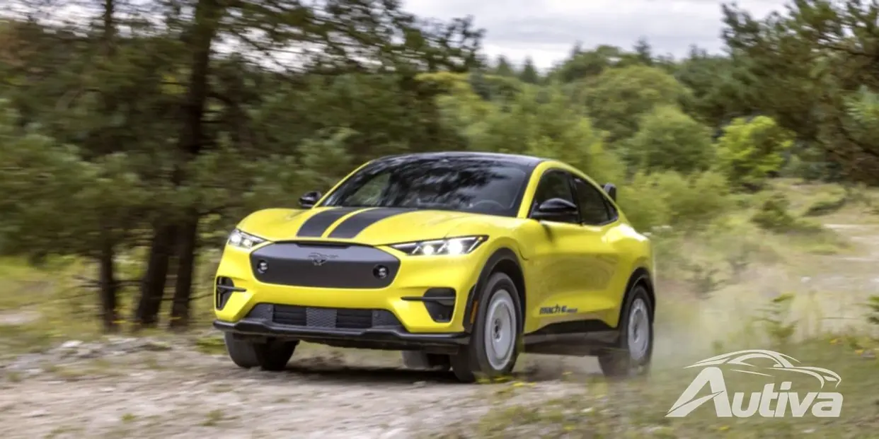 Ford Mustang Mach‑E affronta i terreni fuoristrada nella nuova Mach‑E Rally
