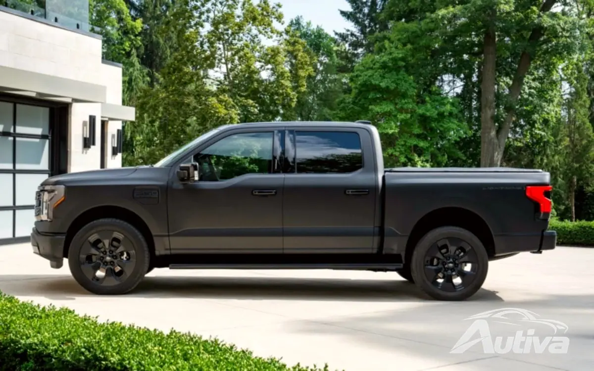 فورد تكشف عن F-150 Lightning Platinum Black Edition المحدودة فورد تكشف عن F-150 Lightning Platinum Black Edition المحدودة