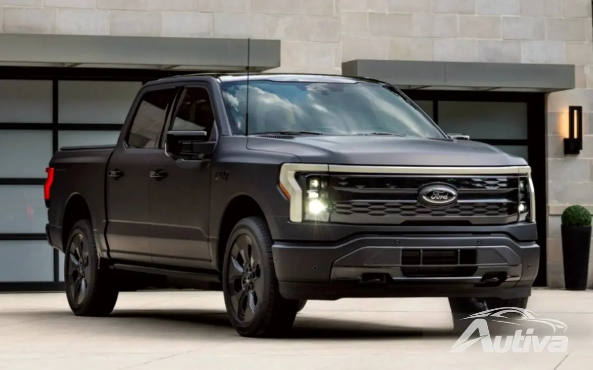 福特推出限量版 F-150 Lightning Platinum Black Edition 福特推出限量版 F-150 Lightning Platinum Black Edition