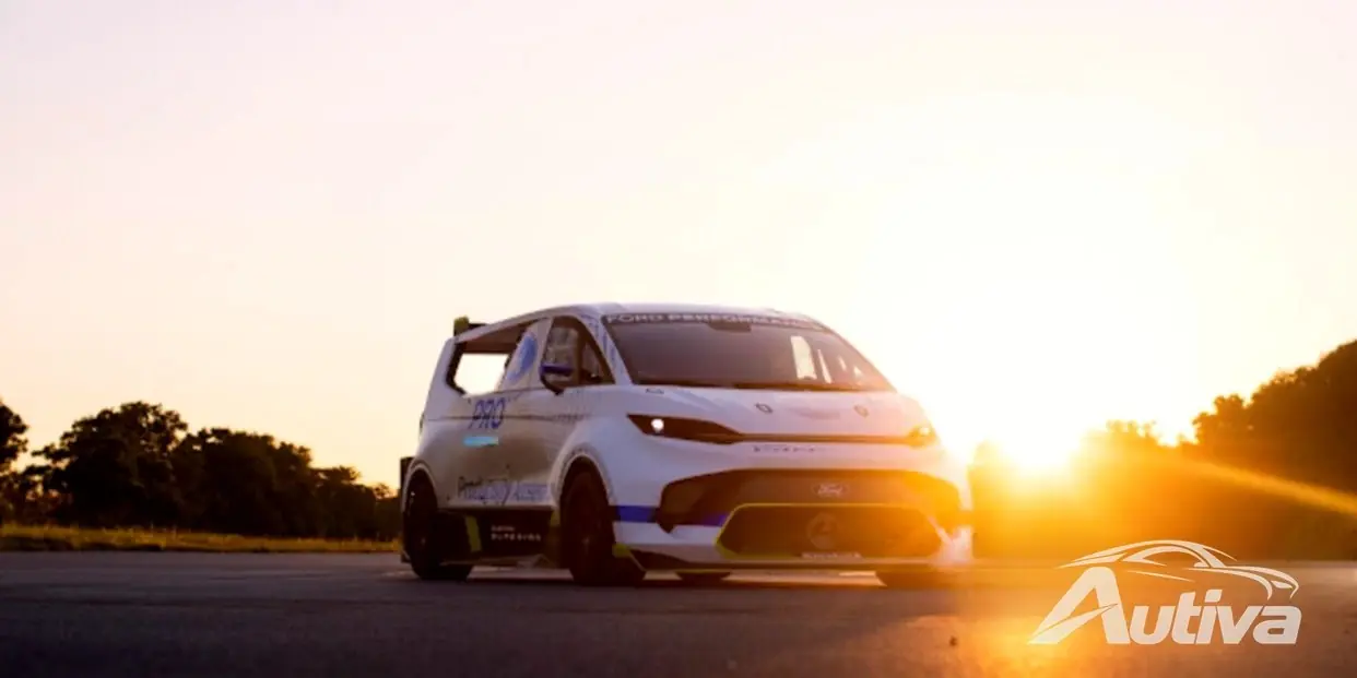 Ford stellt 2.000-PS-Elektro-Supervan vor