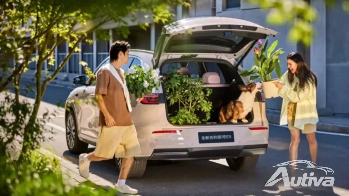 Geely EX5 revela su diseño de tracción trasera 7