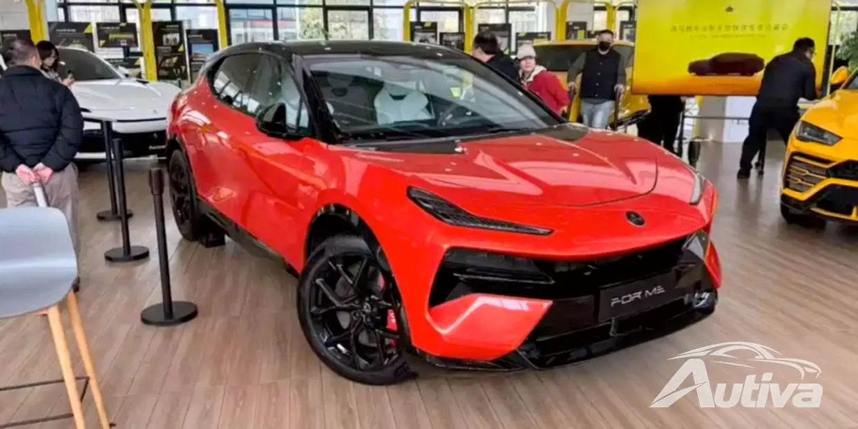 Вот интерьер нового гибрида Lotus Eletre, эксклюзивно для Китая