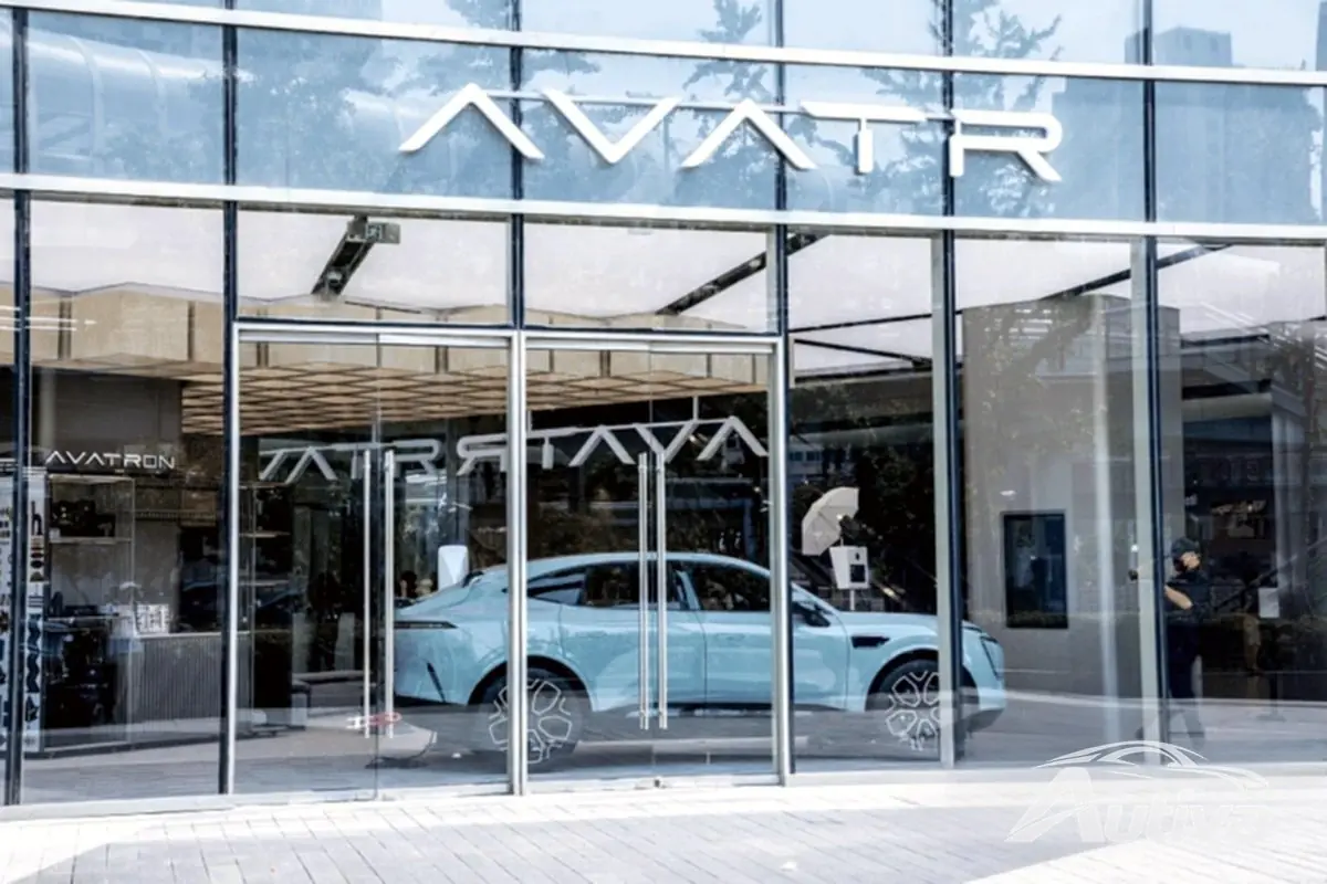 Avatr 11 EV от Huawei, Changan и CATL сходит с конвейера Avatr 11 EV от Huawei, Changan и CATL сходит с конвейера