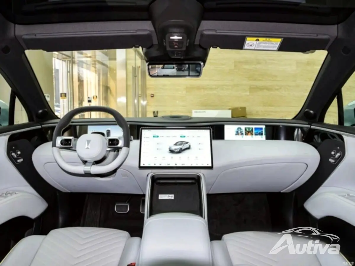 Huawei의 Avatr 11은 46,560달러부터 시작하는 단일 모터 버전을 제공합니다. Huawei의 Avatr 11은 46,560달러부터 시작하는 단일 모터 버전을 제공합니다.