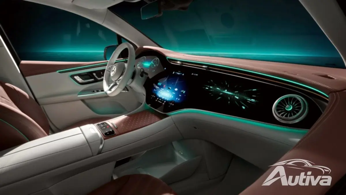 Mercedes-Benz ujawnia wnętrze nadchodzącego SUV-a EQE