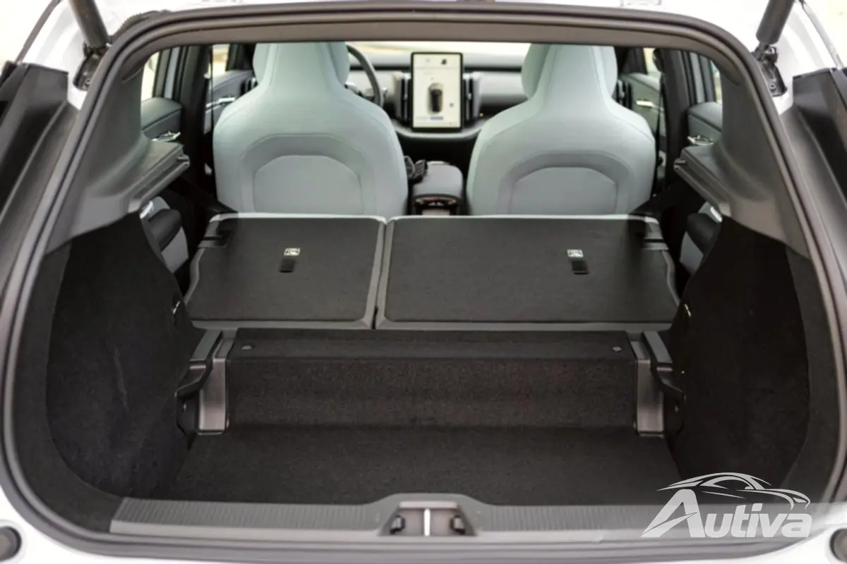 Si vous ne savez pas comment procéder, Volvo vous montrera comment installer vos articles.