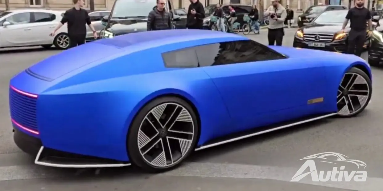 Jaguar Type00 Paris Sokaklarında Dolaşıyor