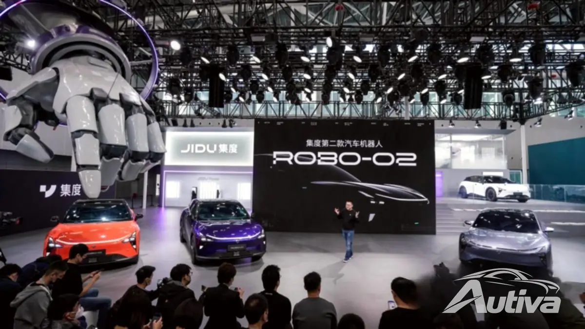 Jidu dévoile la berline ROBO-02 au Salon de l'auto de Guangzhou