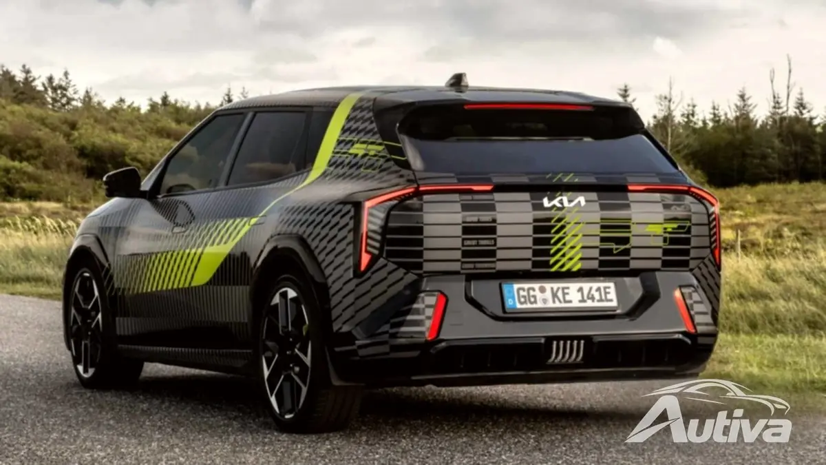 Kia はよりホットな EV4 GT をからかいますが、忍耐が必要です Kia はよりホットな EV4 GT をからかいますが、忍耐が必要です