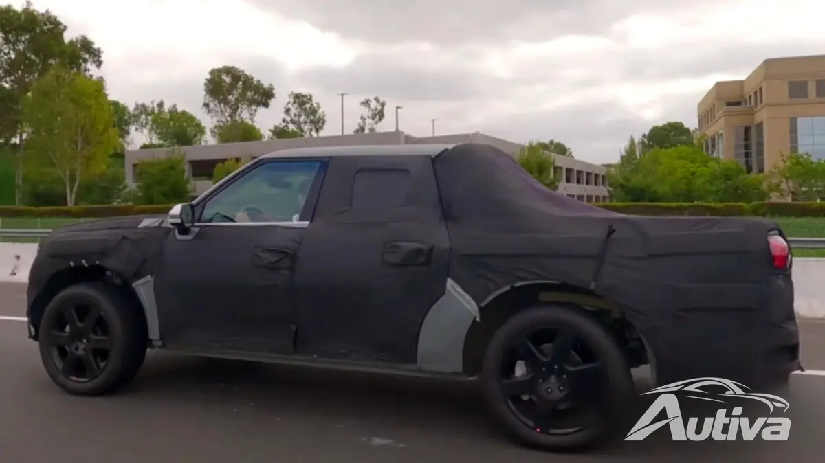 La camionnette électrique de Kia filmée lors d’un test de caméra en Californie La camionnette électrique de Kia filmée lors d’un test de caméra en Californie