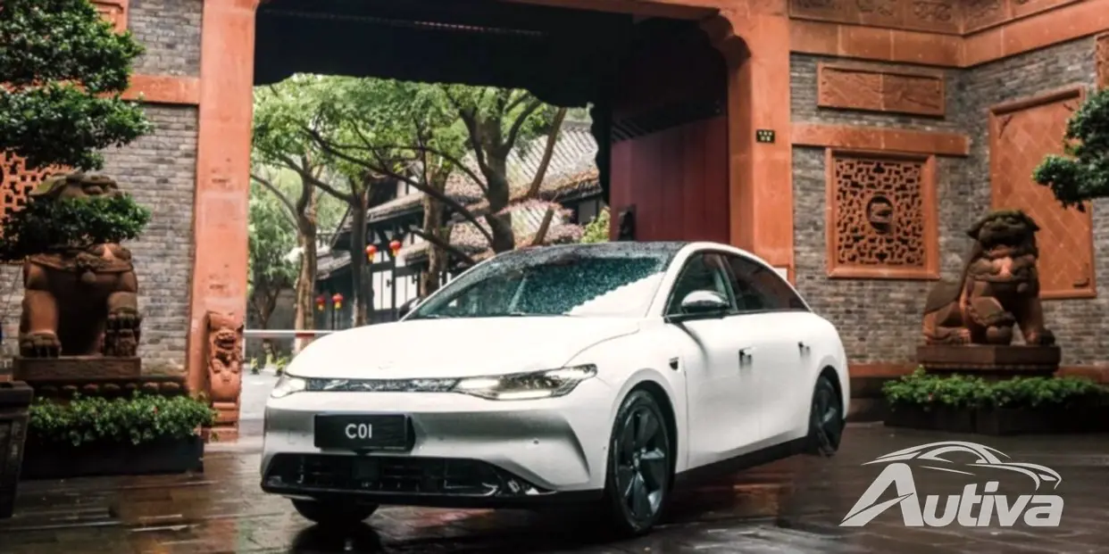 Leapmotor collabora con OPPO per lanciare la berlina elettrica C01