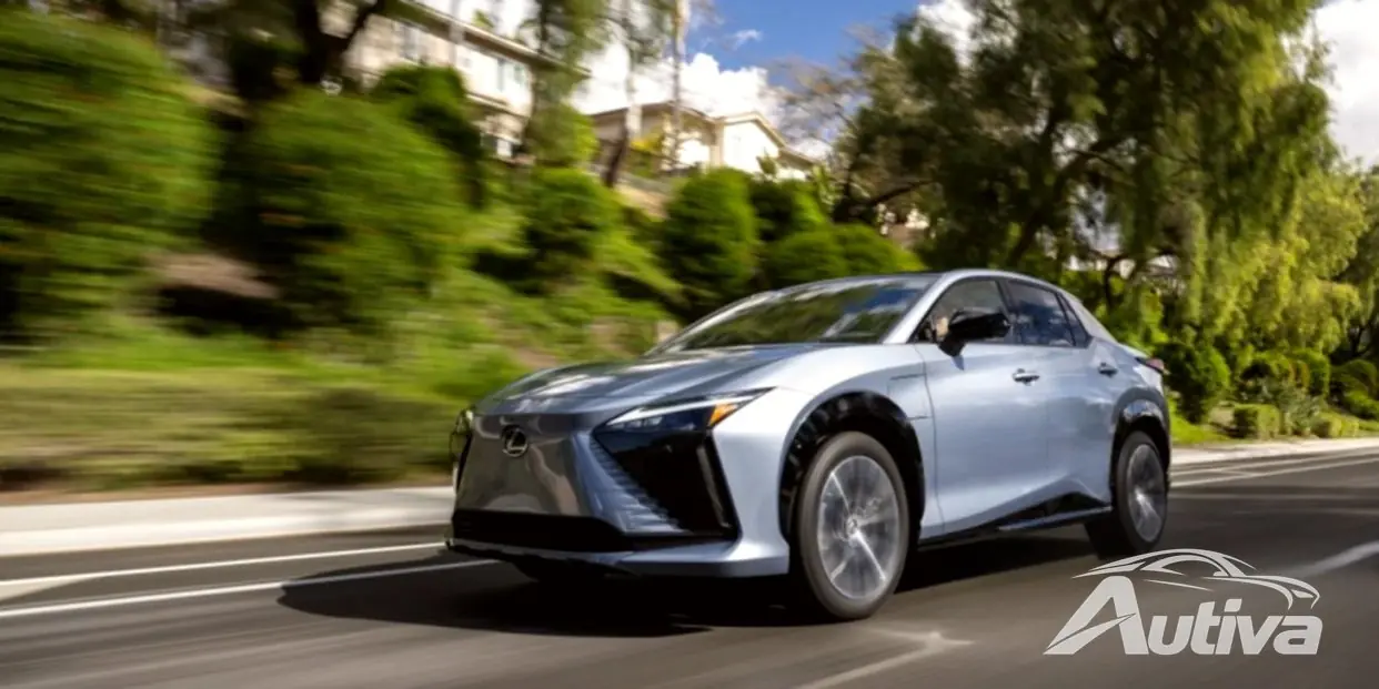 Lexus RZ 450e прибывает в США по базовой цене 59 650 долларов.