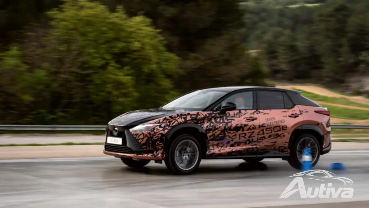 Lexus RZ450e — фото предоставлено Motor1