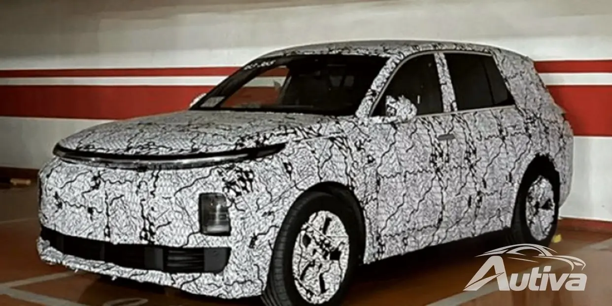 Li Auto L8 Esnek 5 Koltuklu ve 6 Koltuklu Yapılandırmaları Tanıtıyor
