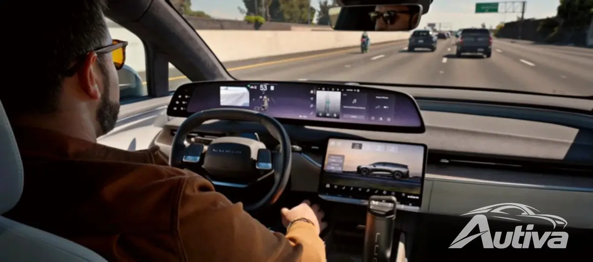 Lucid Gravity は、新しいアップデートによりハンズフリー高速道路走行、アダプティブビームヘッドライトを実現 Lucid Gravity は、新しいアップデートによりハンズフリー高速道路走行、アダプティブビームヘッドライトを実現