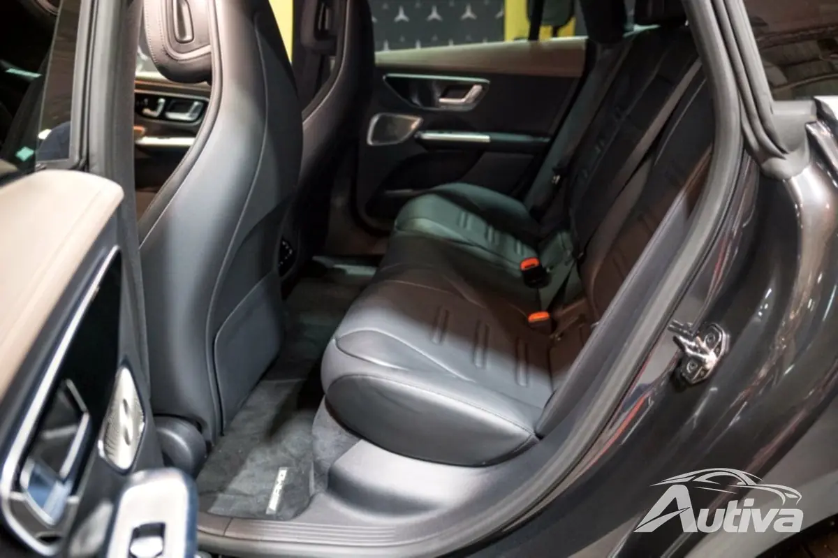 Интерьер AMG EQE 43