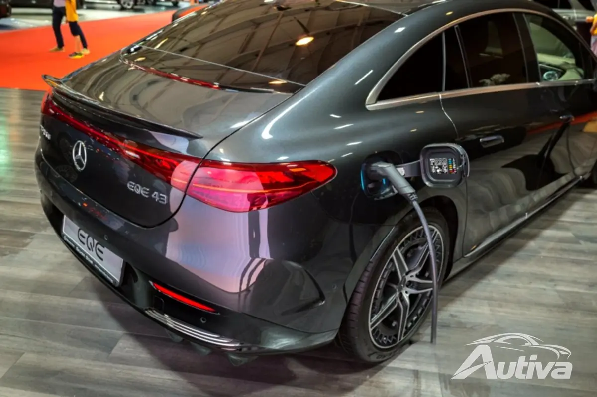 Mercedes-AMG EQE 43 4MATIC: Första intrycket avslöjat 5