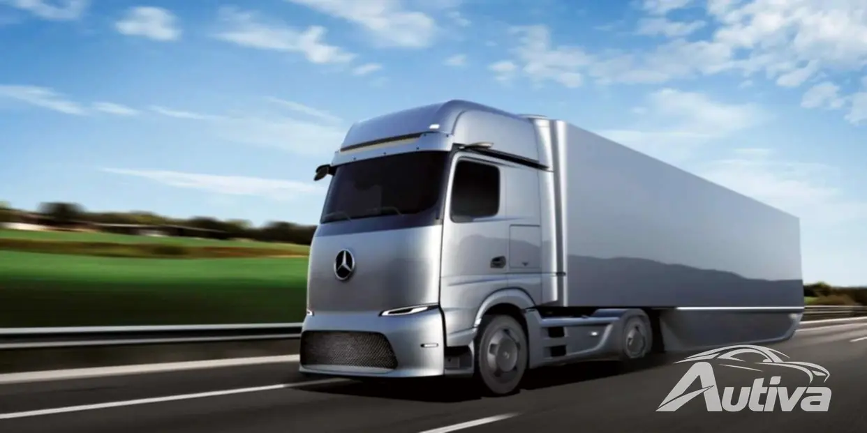 Mercedes-Benz presenta l'eActros LongHaul questo settembre