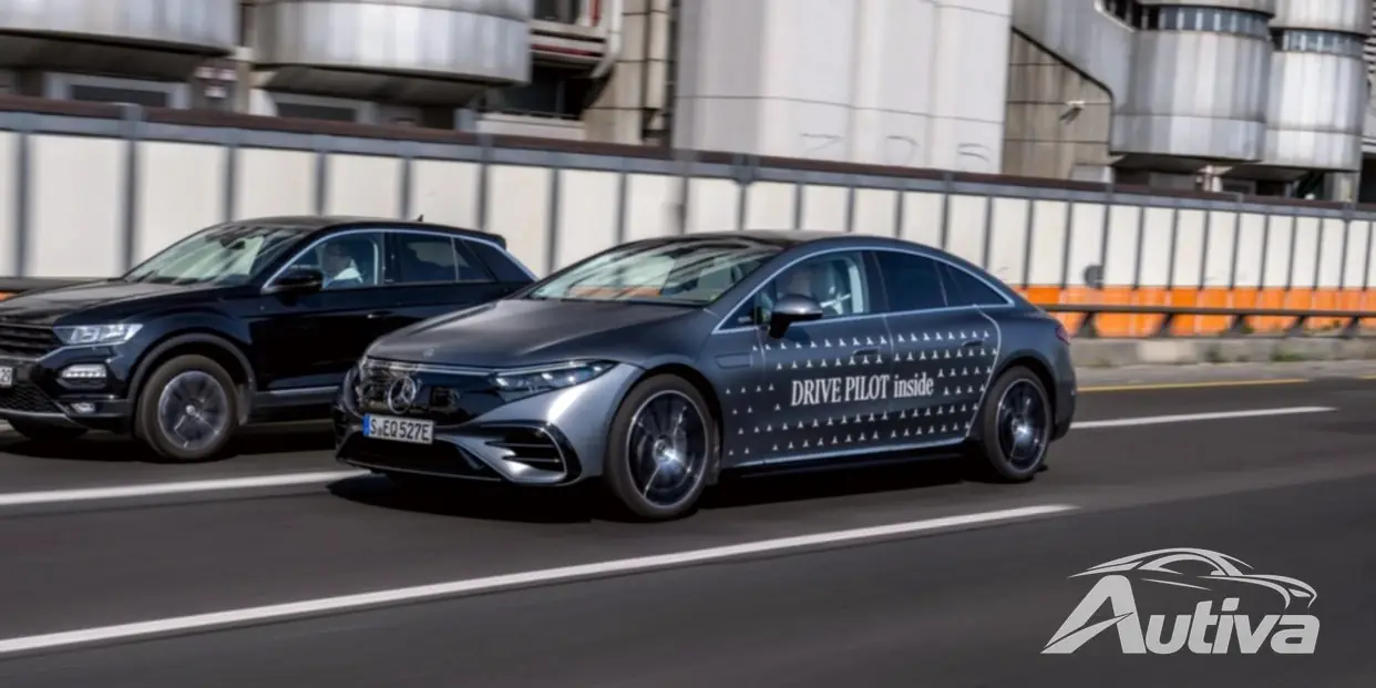メルセデス・ベンツ、画期的な半自動運転パイロットを発表