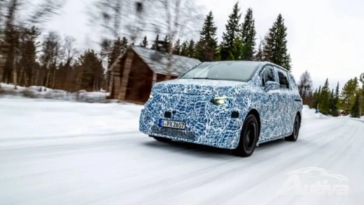 Mercedes lovar revolution för elektriska skåpbilar med nya V-Klass häftiga Arctic-tester Mercedes lovar revolution för elektriska skåpbilar med nya V-Klass häftiga Arctic-tester