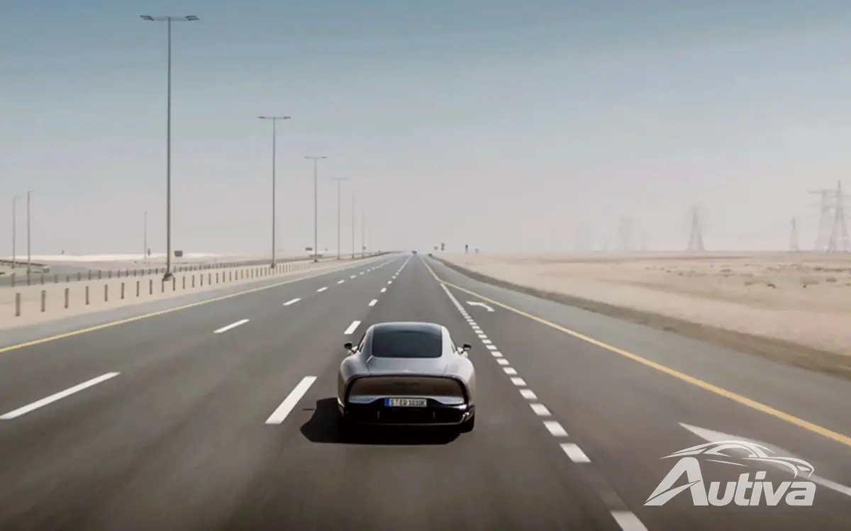 Концепт Mercedes Vision EQXX снова проезжает более 1000 км на одной зарядке Концепт Mercedes Vision EQXX снова проезжает более 1000 км на одной зарядке