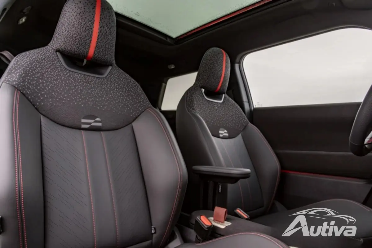 Mini Cooper SE JCW - ضجيج أكثر من القوة الحصانية Mini Cooper SE JCW - ضجيج أكثر من القوة الحصانية