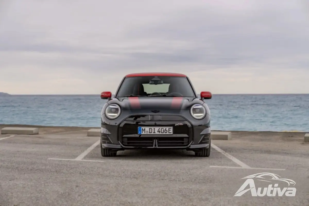 Mini Cooper SEJCW revelado: o hype supera a potência 3