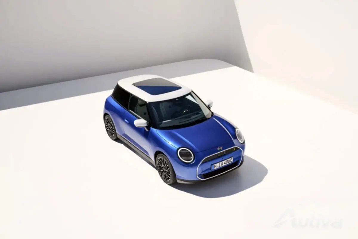 Mini presenta su debut en los nuevos Cooper y Countryman 3