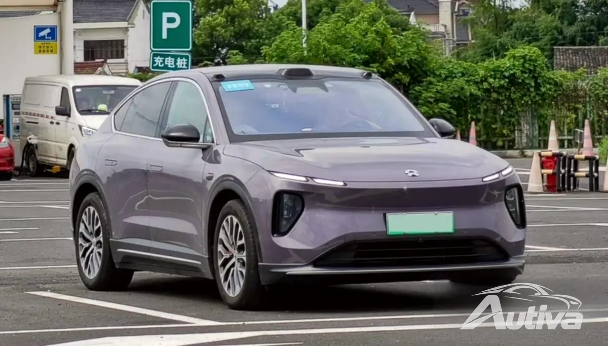 新型 Nio EC6 が新しい写真で登場し、発売が近づいていることを示唆