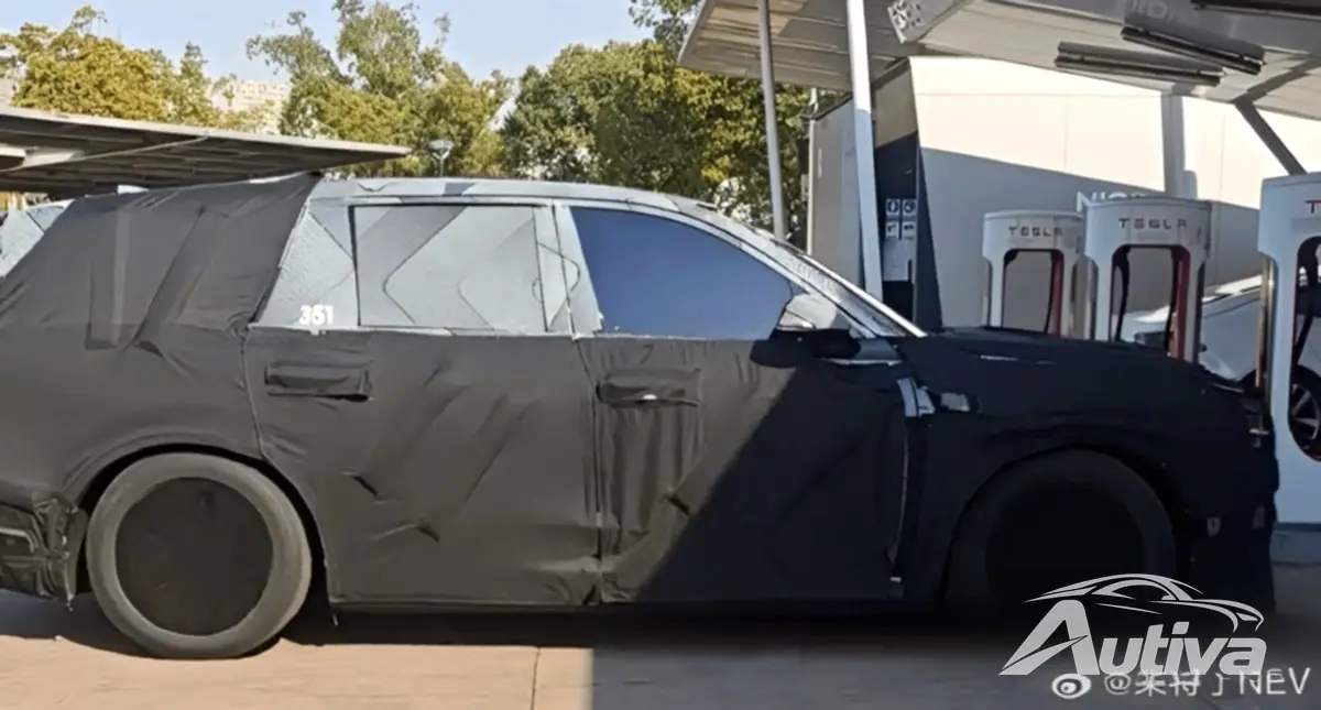 Nios kommande SUV Onvo L80 spionerade på gatorna Nios kommande SUV Onvo L80 spionerade på gatorna
