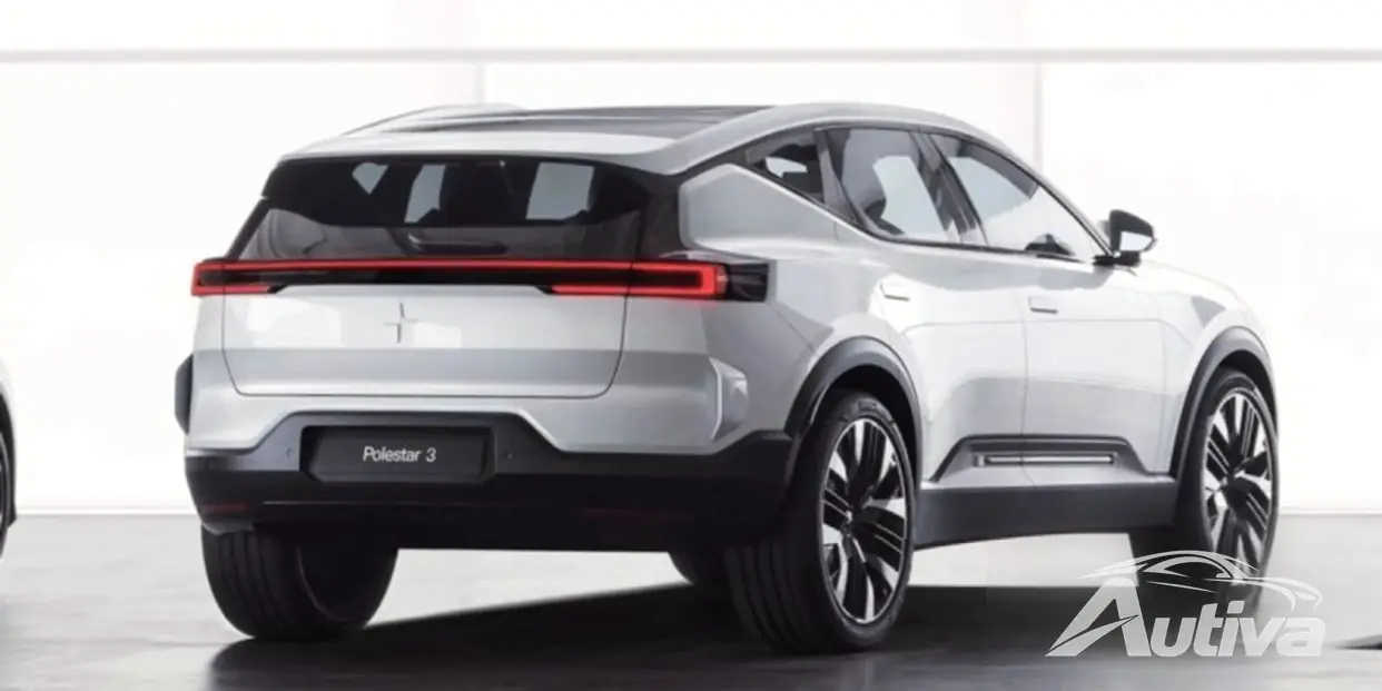 Il SUV Polestar3, con una potenza fino a 510 CV, debutta il 12 ottobre