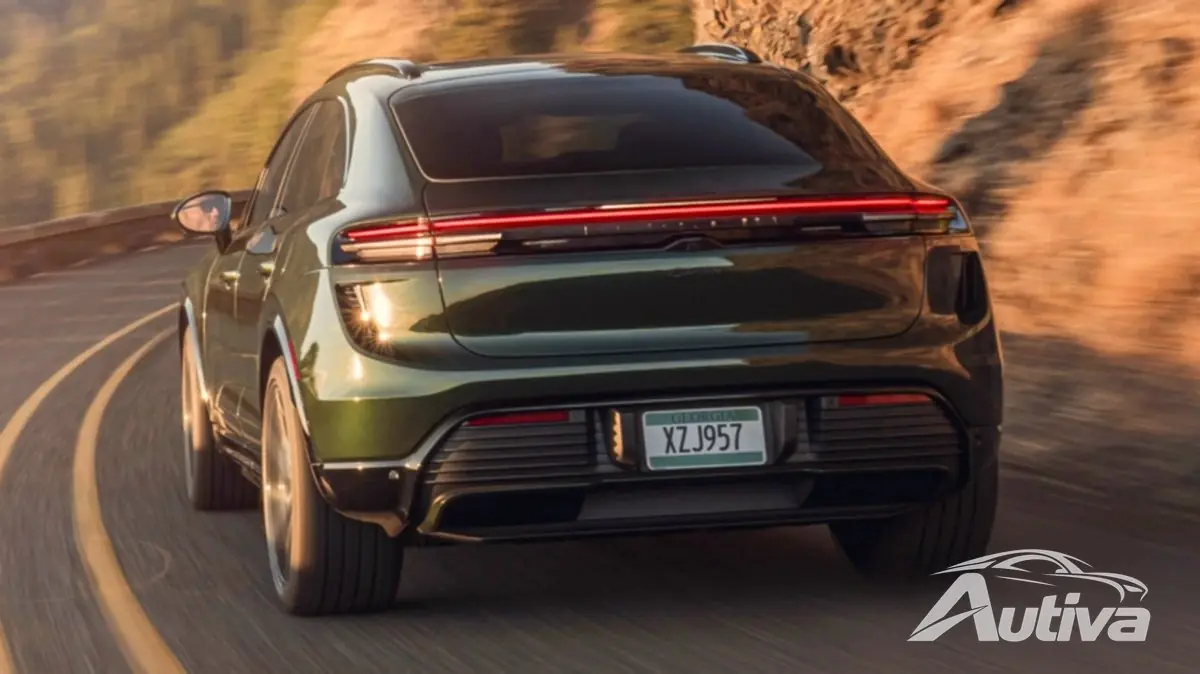 2026 Porsche Macan Electric kan zichzelf nu parkeren en een gameavond organiseren