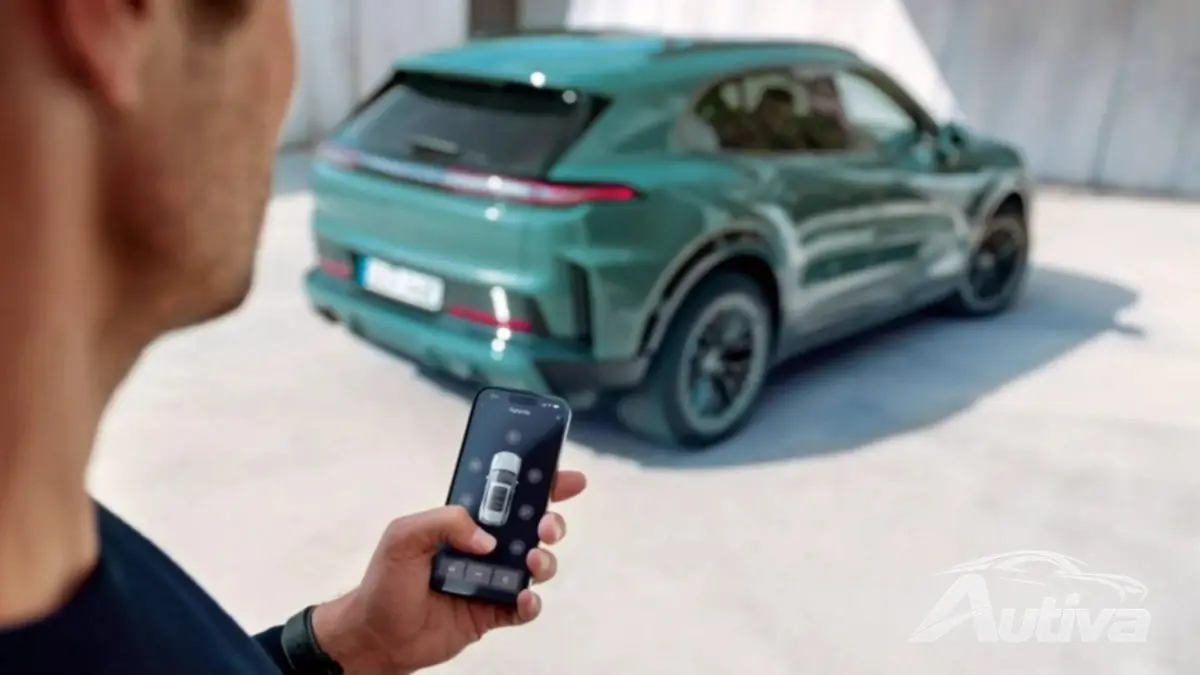 El interior del nuevo Cayenne Electric de Porsche es una revolución de software