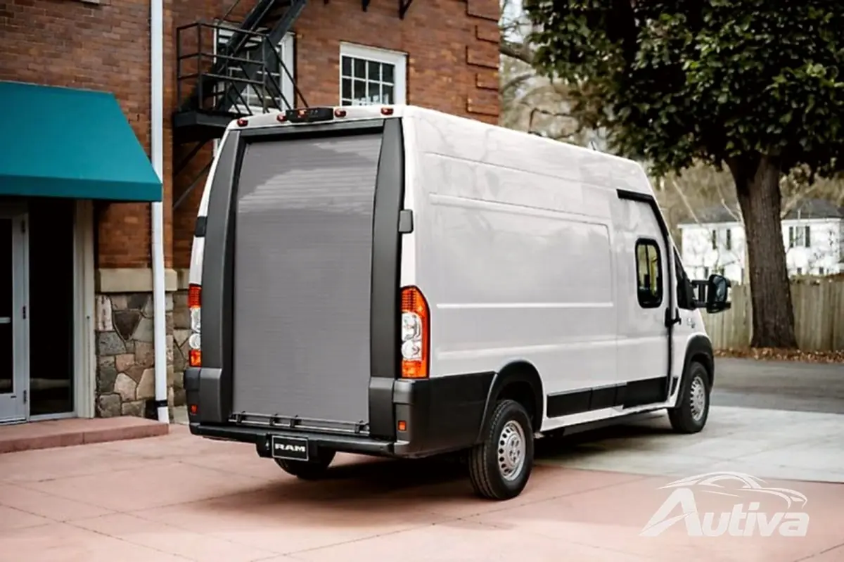 Ram ProMaster EV, 전기 밴 대결에서 Ford와 Rivian에 도전 3