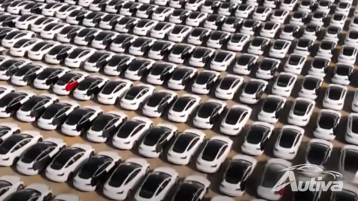 Tesla a fabriqué 50 000 voitures de plus qu’elle n’en a vendu au premier trimestre 2026 Tesla a fabriqué 50 000 voitures de plus qu’elle n’en a vendu au premier trimestre 2026