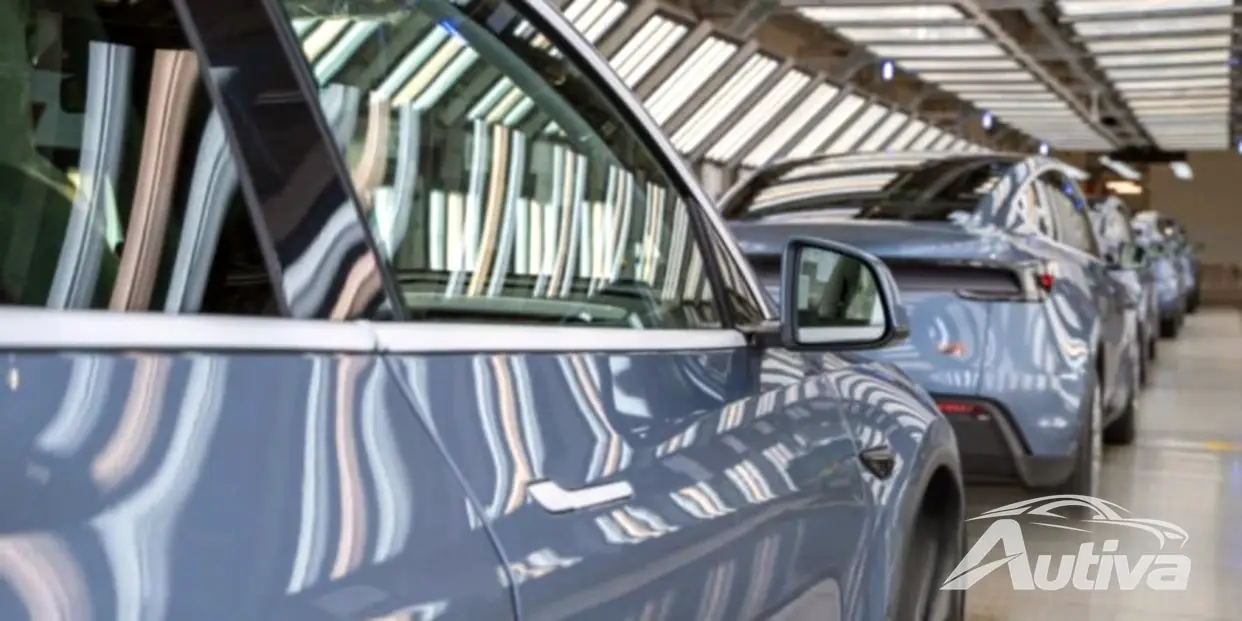 L'usine de Shanghai lance la production de masse du nouveau Tesla Model Y