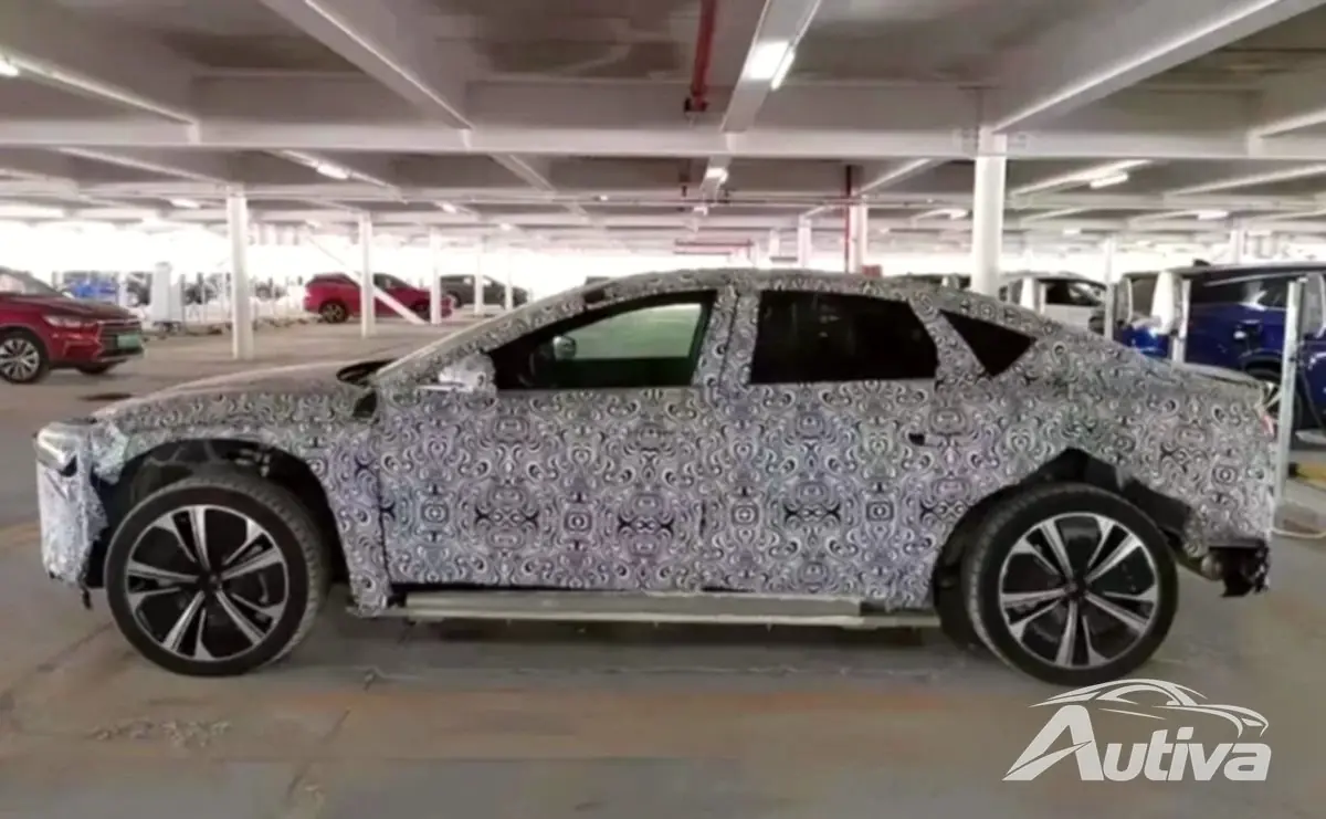 Erlkönigaufnahmen zeigen, dass BYD an zwei weiteren Elektrolimousinen arbeitet Erlkönigaufnahmen zeigen, dass BYD an zwei weiteren Elektrolimousinen arbeitet