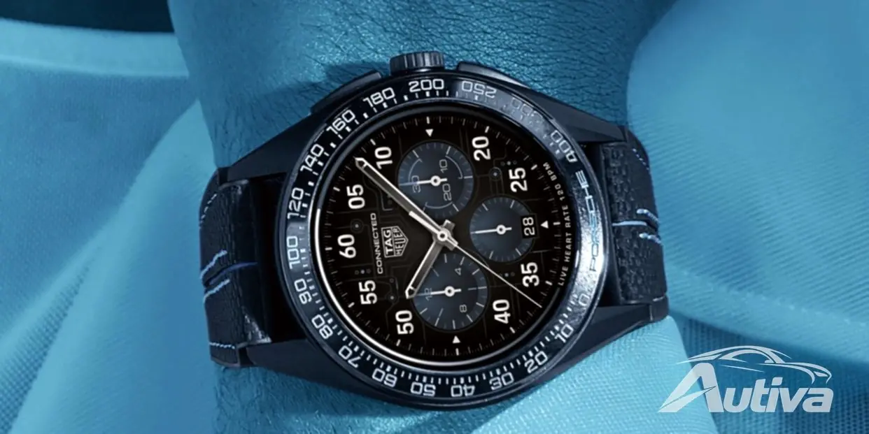 TAG Heuer Connect CalibreE4 Porsche Edition 스마트워치로 Porsche Taycan을 제어할 수 있습니다.