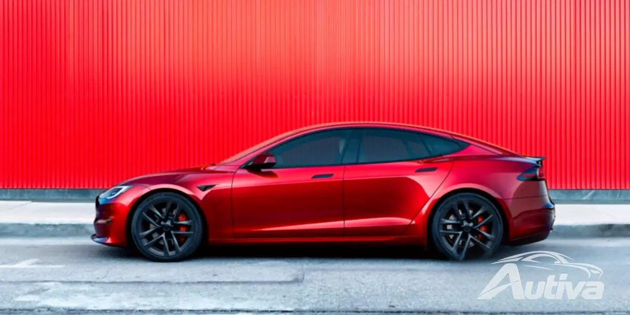 Tesla는 영국과 아일랜드에서 오른쪽 핸들 모델 S 또는 X가 없음을 확인했습니다.