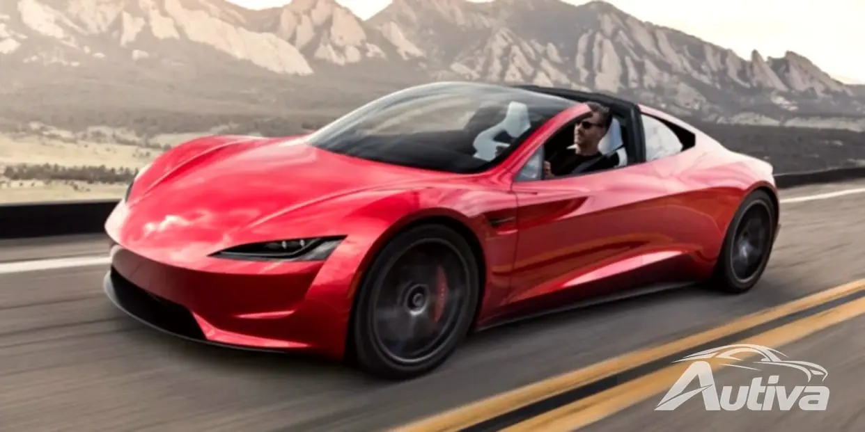 Il dirigente di Tesla rivela che la Roadster arriverà “molto presto