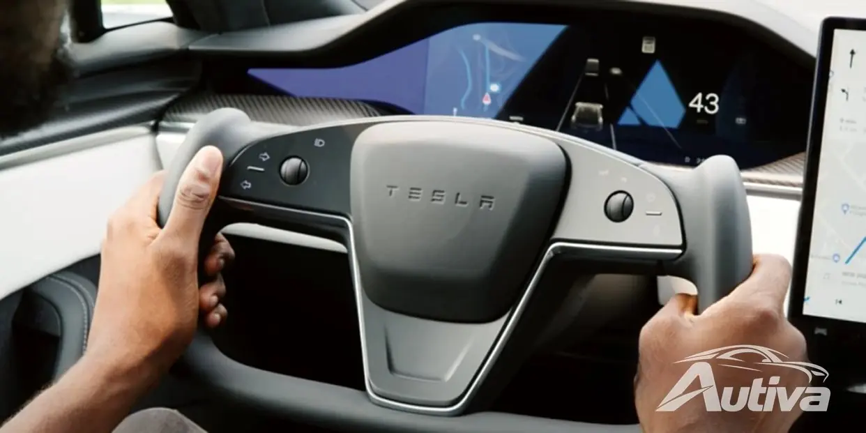Tesla w końcu przyznaje się do porażki, gdy okrągłe kierownice stają się dostępne dla ModelS i X