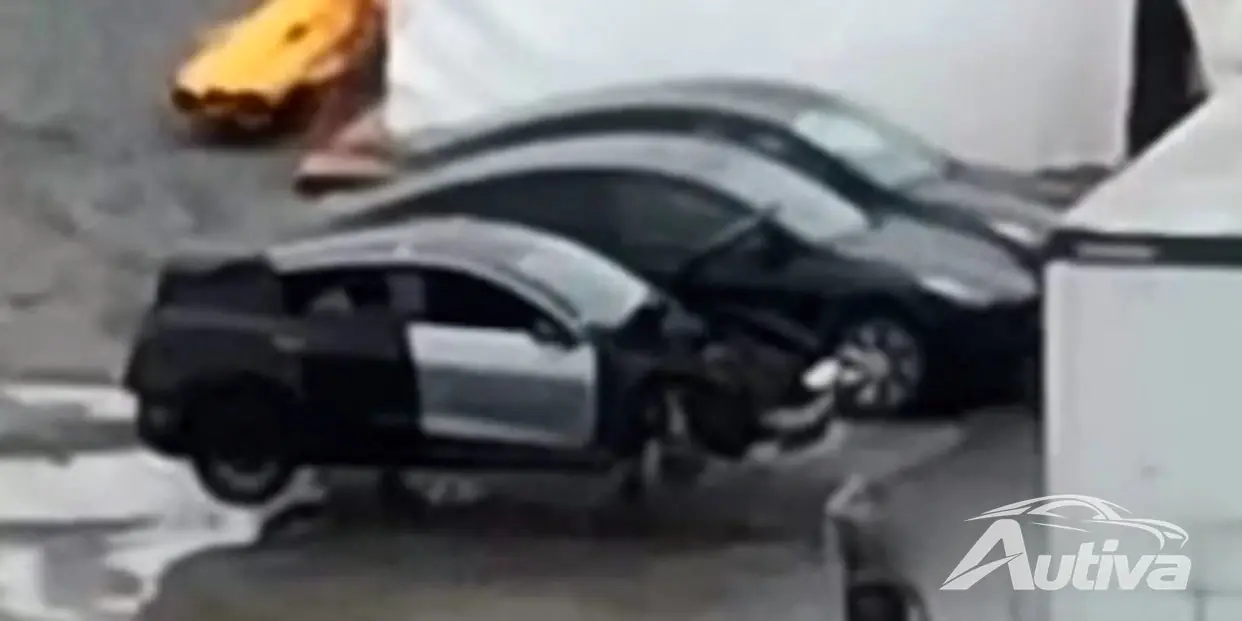 Tesla Model 2 fanget på Giga Berlin parkeringsplass