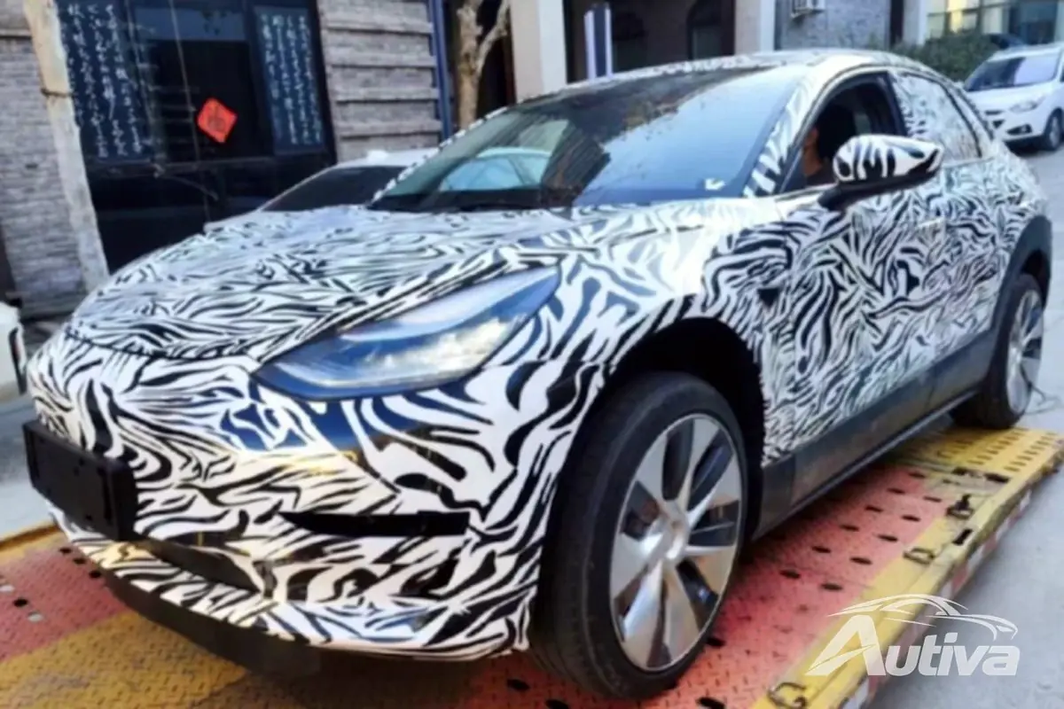 Is dit een Tesla Model 2-prototype of is het een uitgebreide grap? Is dit een Tesla Model 2-prototype of is het een uitgebreide grap?