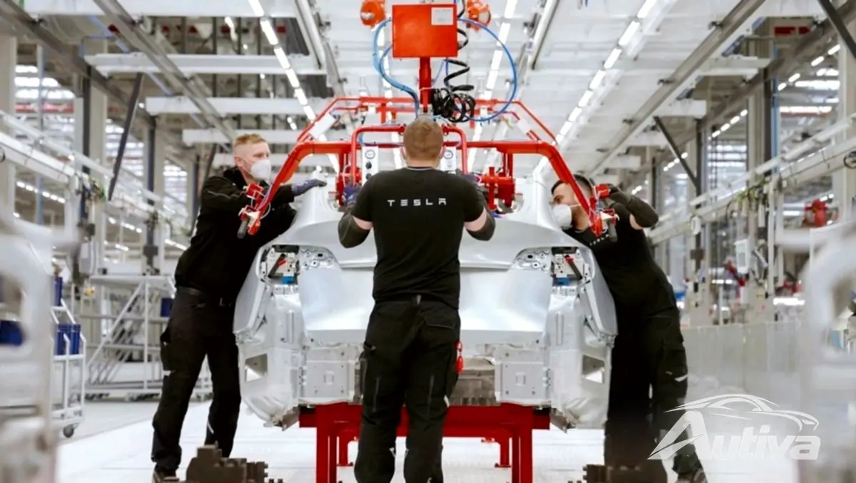 Tesla, kapsamlı fabrika yükseltmesiyle Avrupa'da büyük bir atılım yapmaya hazır Tesla, kapsamlı fabrika yükseltmesiyle Avrupa'da büyük bir atılım yapmaya hazır