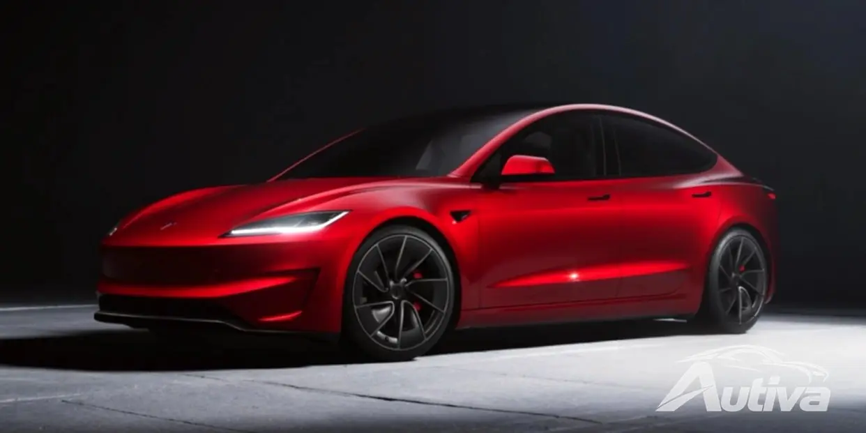 特斯拉将 Model 3 性能价格提高 1,000 美元，并使黑白内饰成为标准配置
