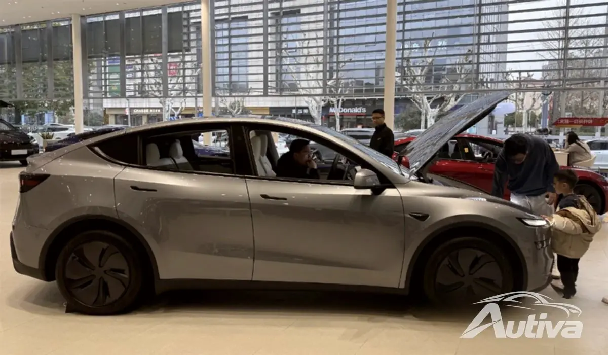 Рестайлинг Tesla Model Y получил 70 000 заказов за пять дней Рестайлинг Tesla Model Y получил 70 000 заказов за пять дней