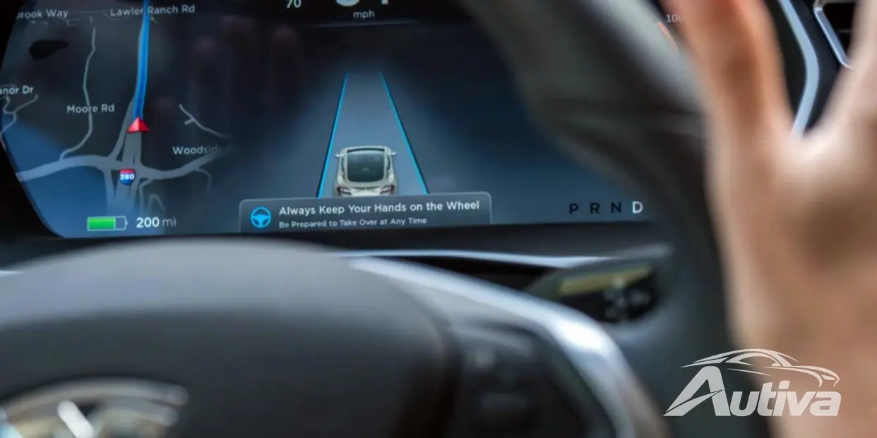 La saga des véhicules autonomes de Tesla s'éternise alors que de nouvelles promesses se heurtent à de nouveaux retards