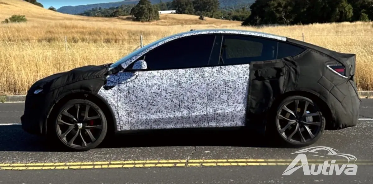 أخيرًا تم الكشف عن نموذج Y Performance المحدث من Tesla في كاليفورنيا أخيرًا تم الكشف عن نموذج Y Performance المحدث من Tesla في كاليفورنيا