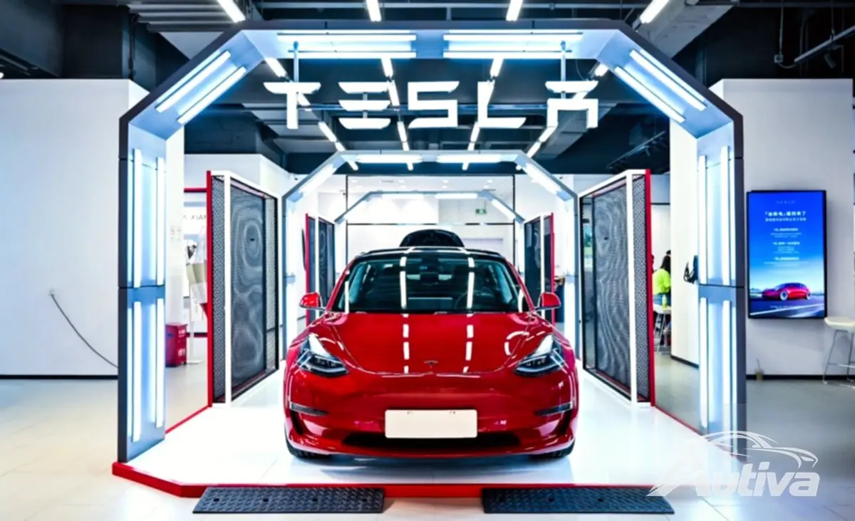 Tesla는 2013년 중국에 개설한 첫 매장을 폐쇄했습니다. Tesla는 2013년 중국에 개설한 첫 매장을 폐쇄했습니다.